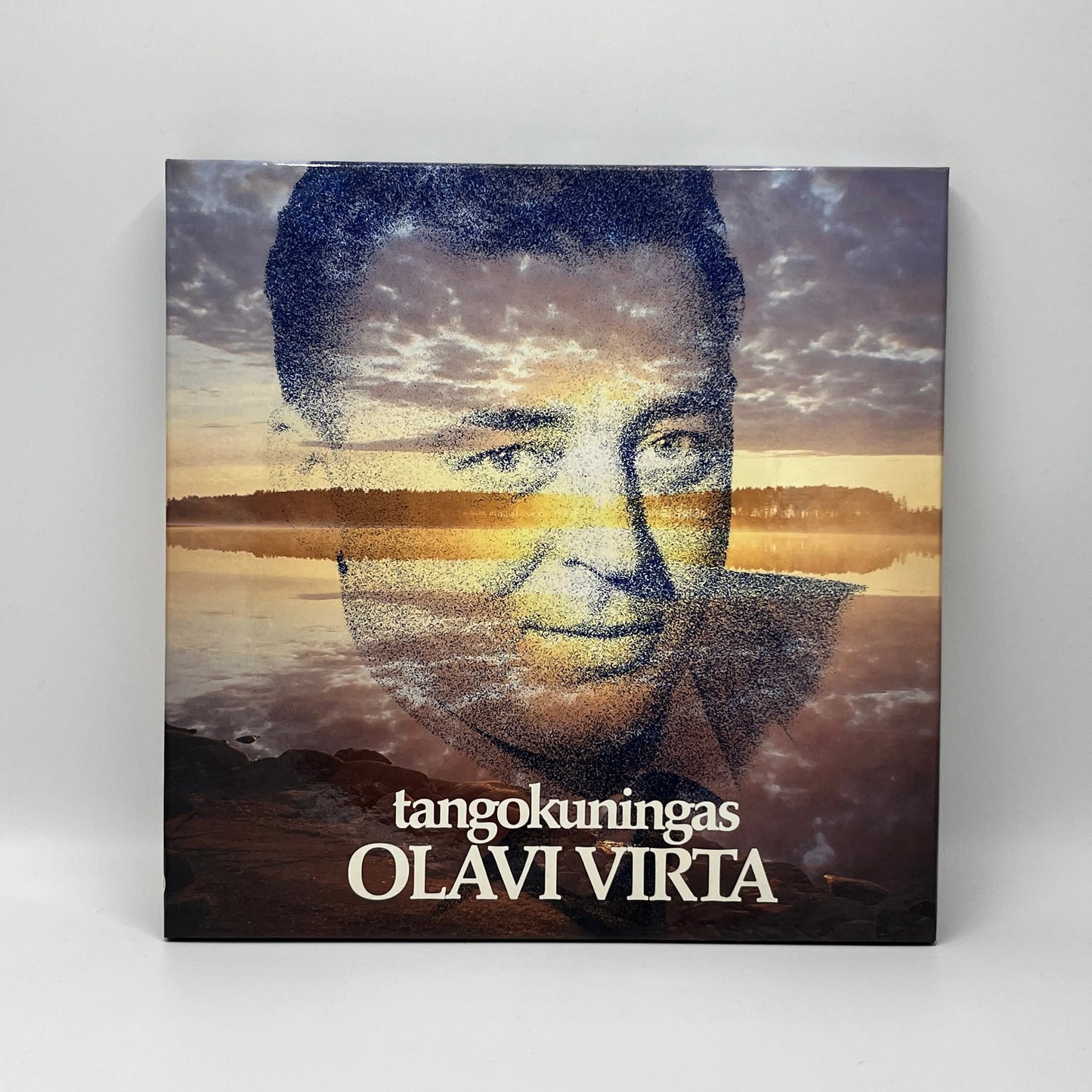 Olavi Virta – Tangokuningas Olavi Virta 4LP Box