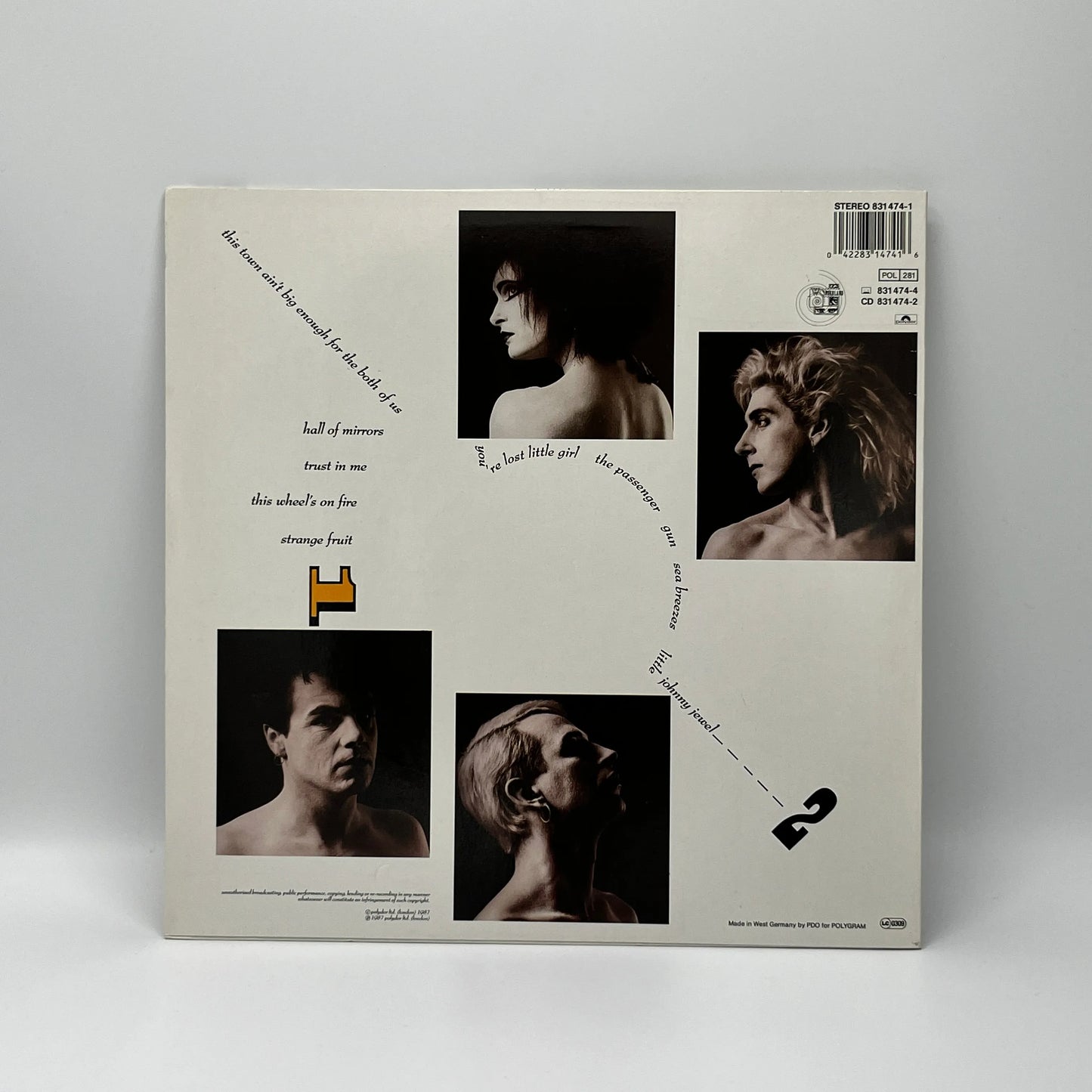 Siouxsie & The Banshees – Through The Looking Glass LP