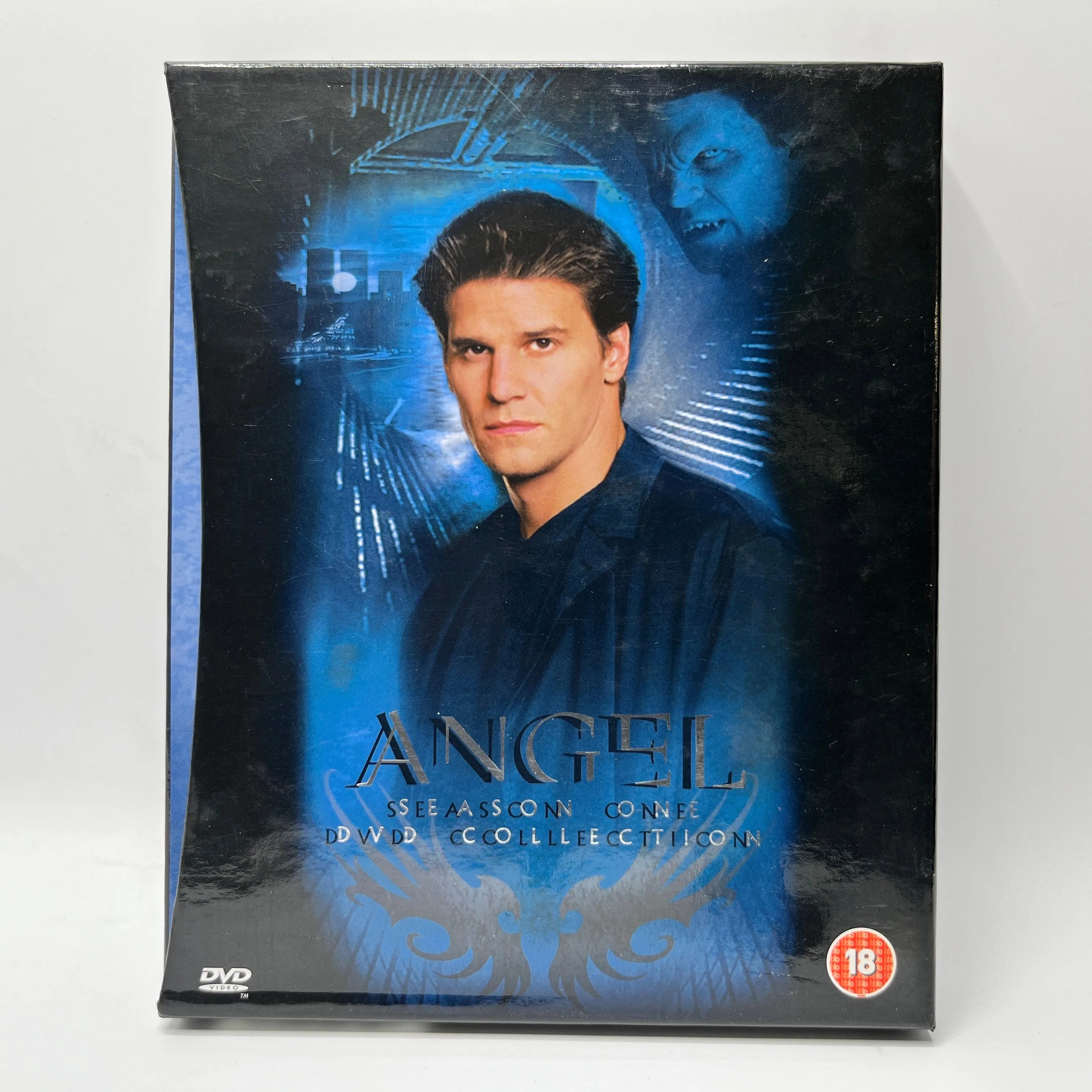 Angel - Kausi 1 *EI SUOMI TXT* (DVD Box)
