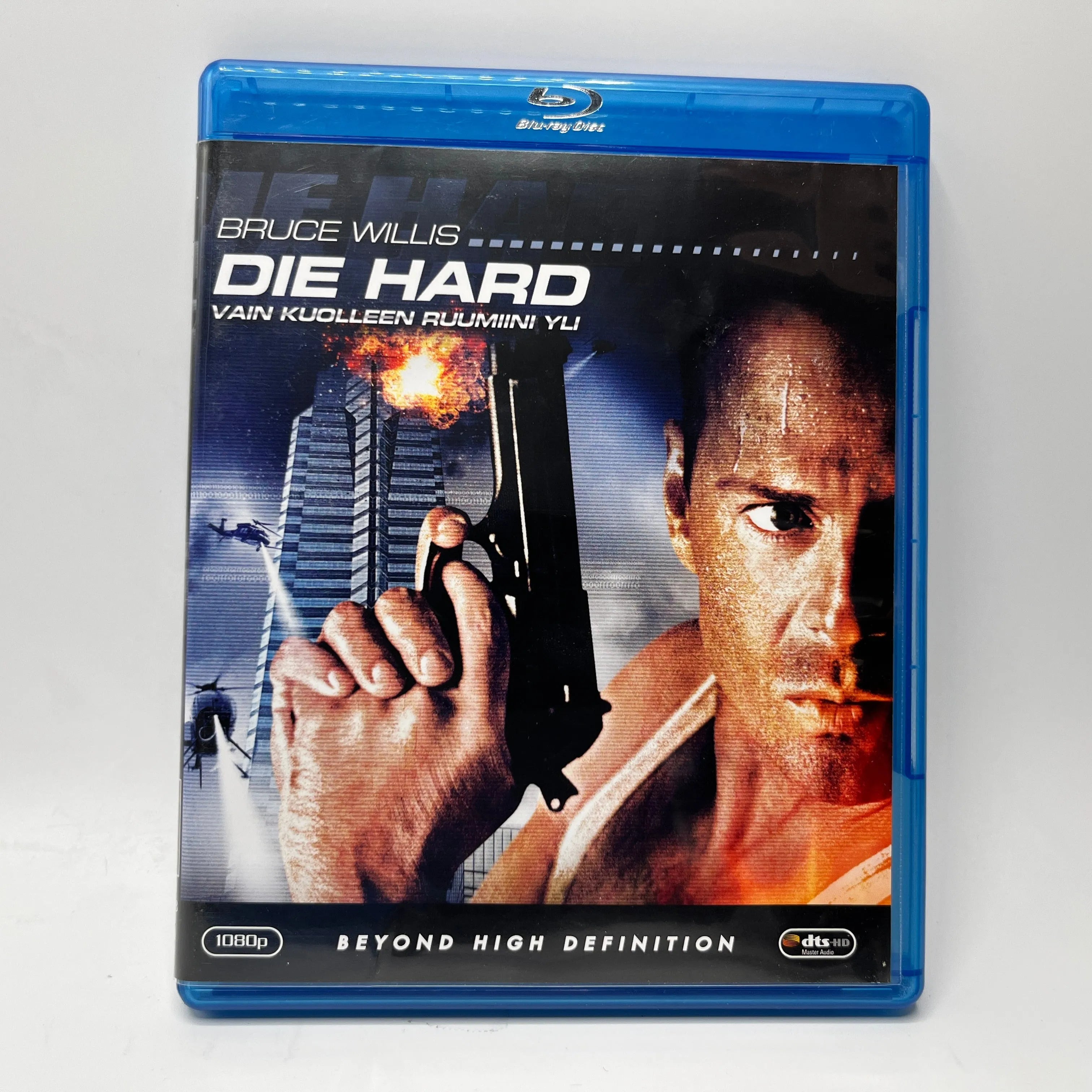 Die Hard - Vain Kuolleen Ruumiini Yli (Blu-Ray)