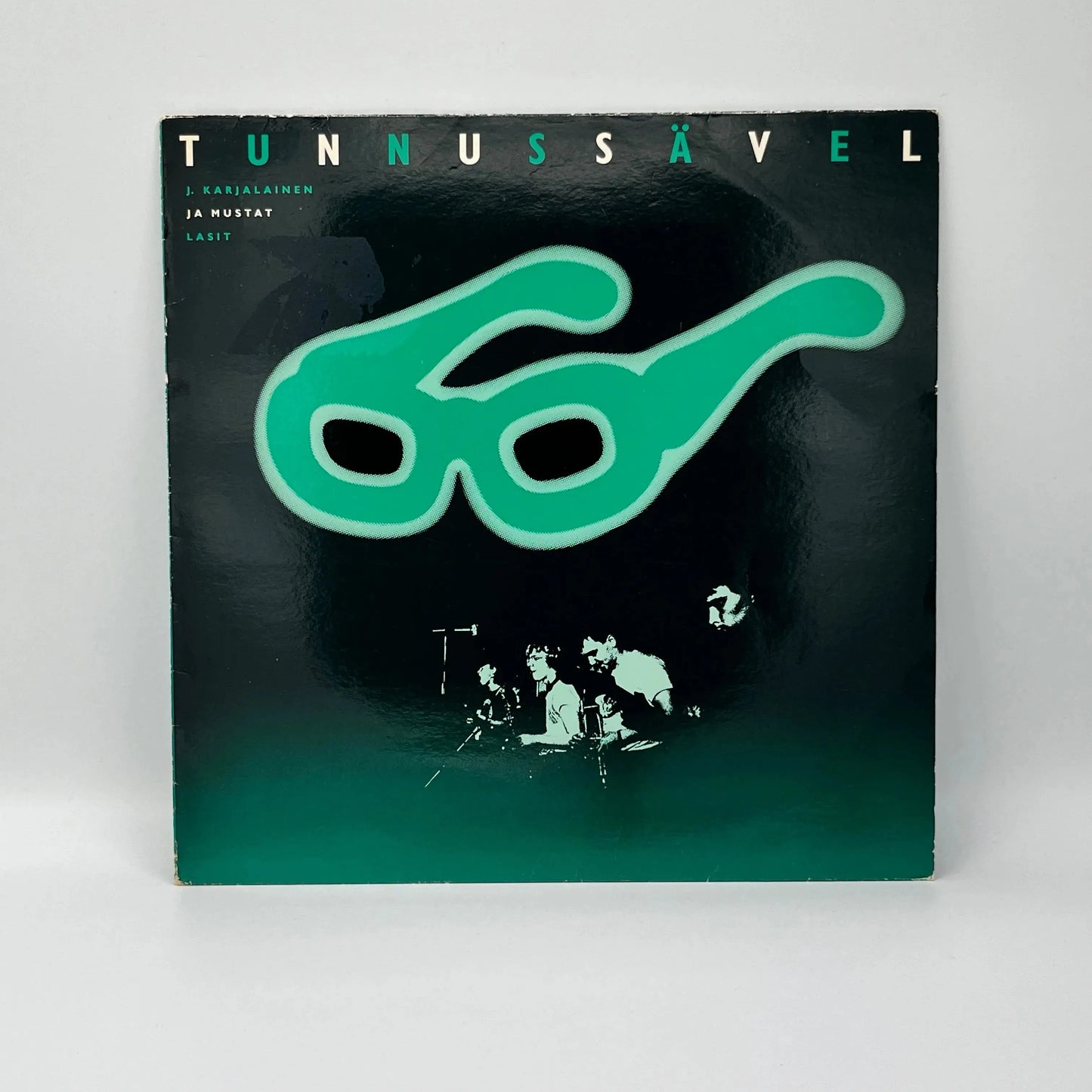 J. Karjalainen Ja Mustat Lasit - Tunnussävel LP