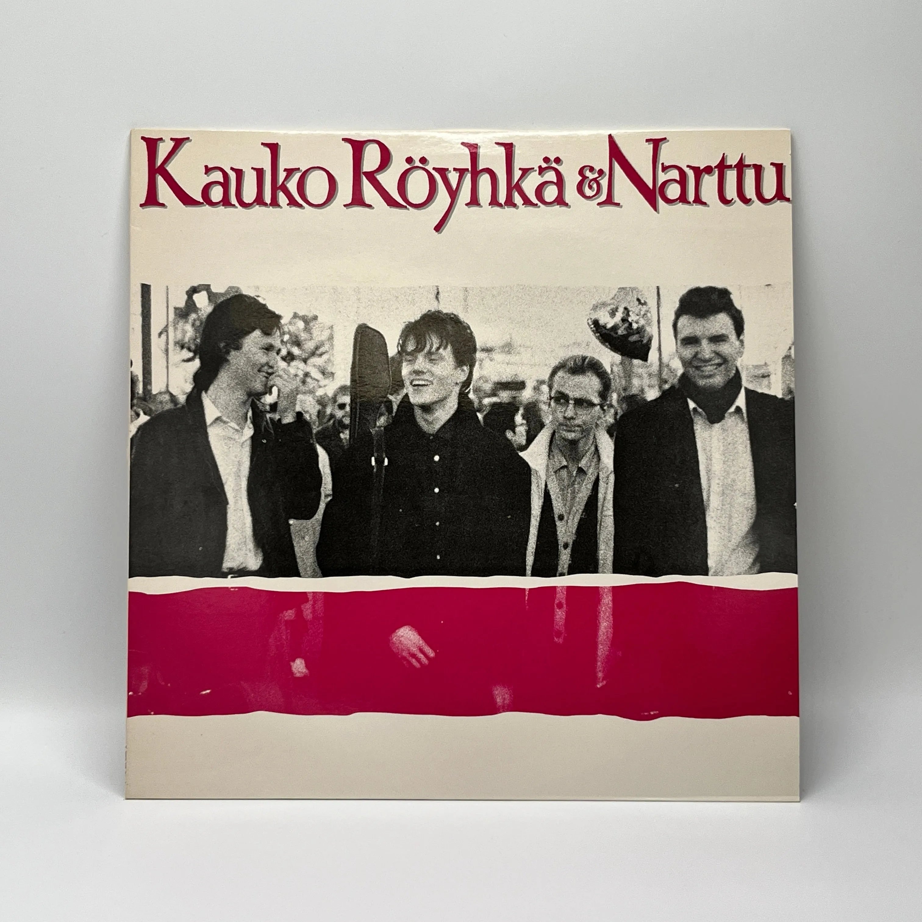 Kauko Röyhkä & Narttu – Paska Kaupunki EP