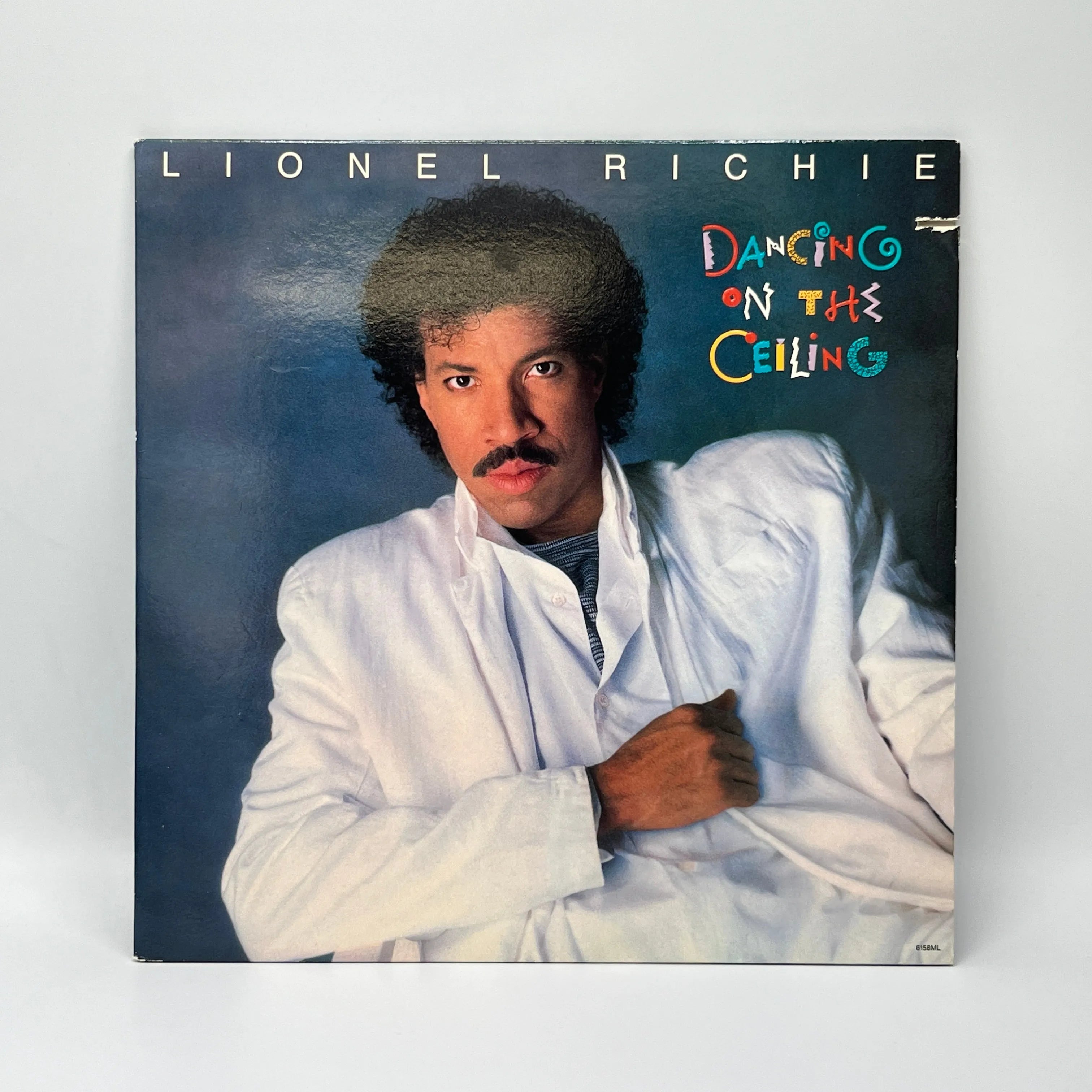 Lionel Richie – Dancing On The Ceiling LP