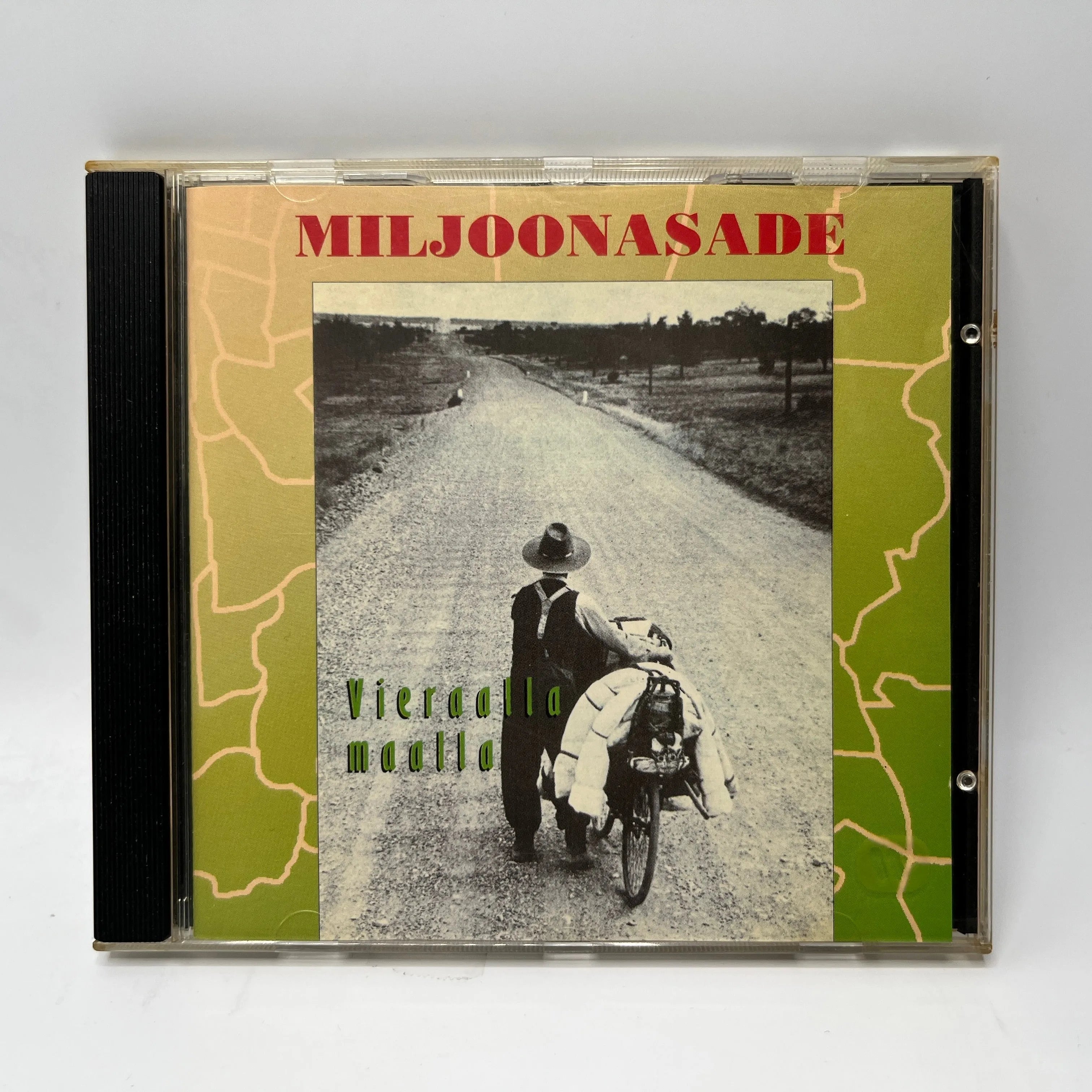 Miljoonasade - Vieraalla Maalla CD