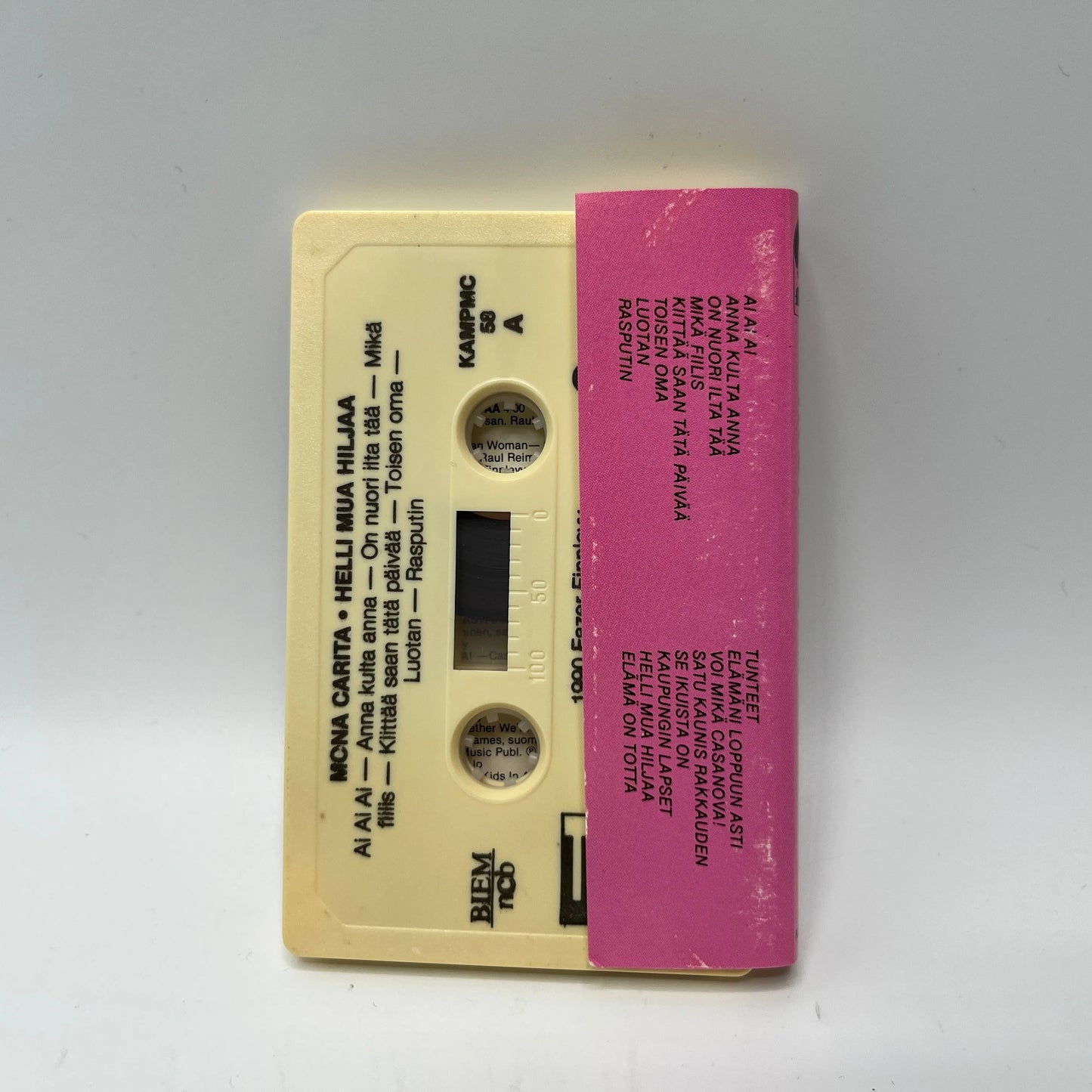 Mona Carita - Helli Mua Hiljaa C-Kasetti