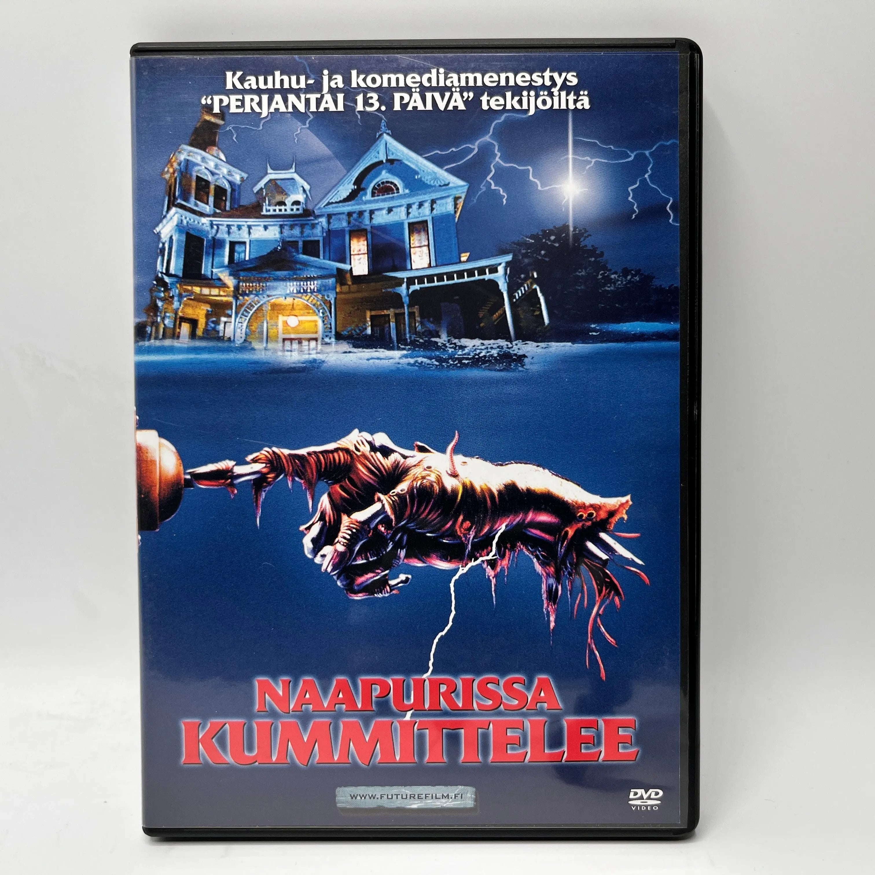 Naapurissa Kummittelee (DVD)