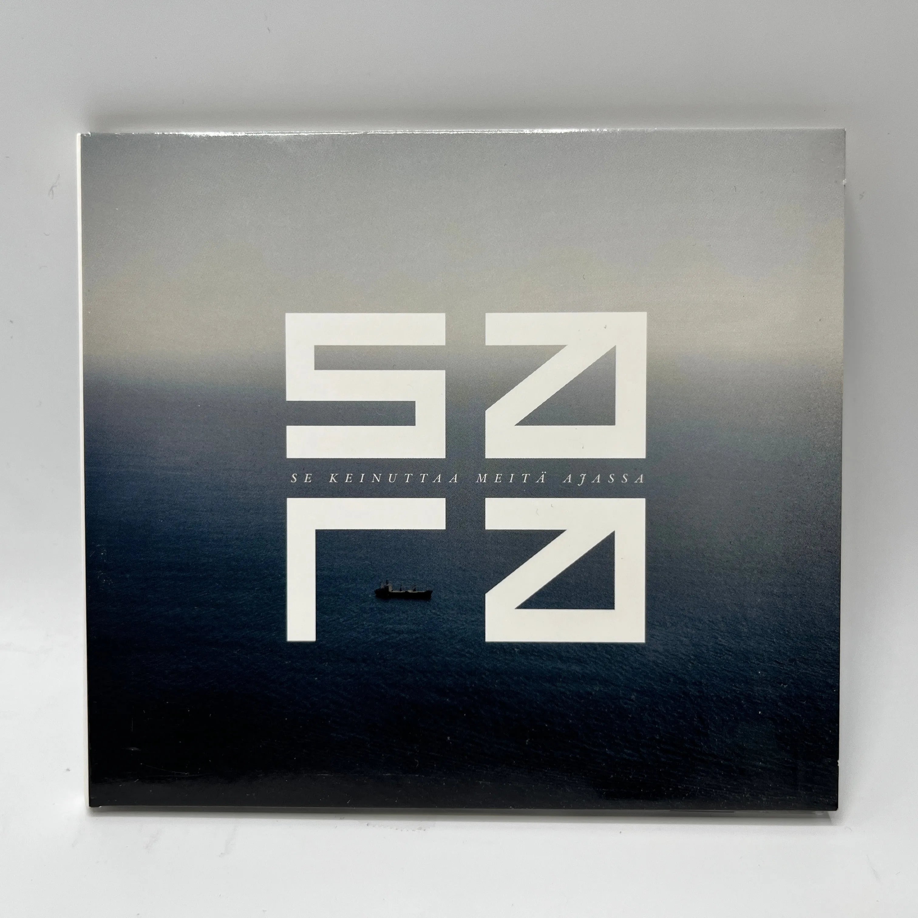 Sara – Se Keinuttaa Meitä Ajassa CD