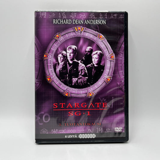 Stargate SG 1 - Kausi 3 (DVD Box)